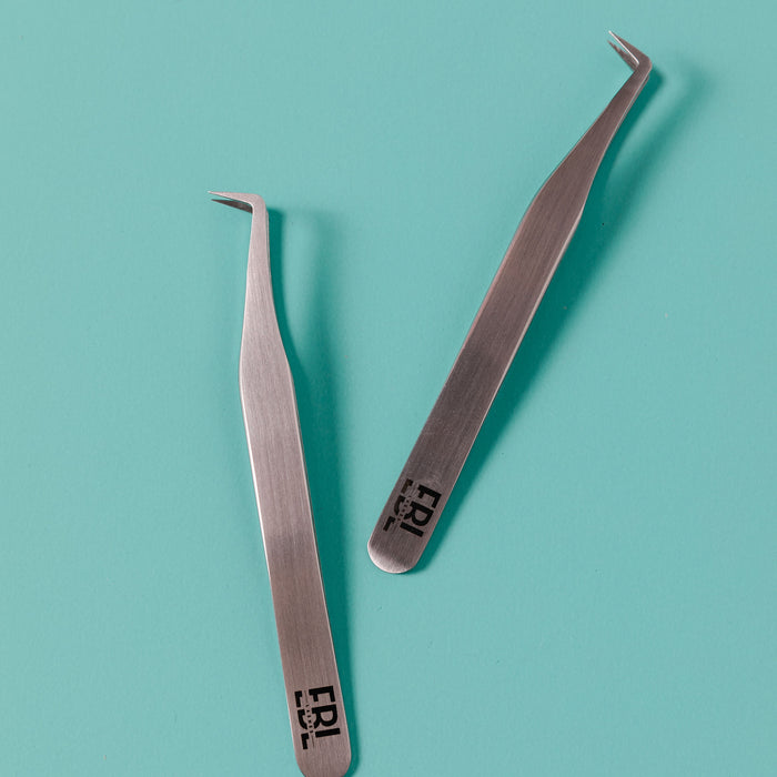 The Best Mega Volume Eyelash Tweezer
